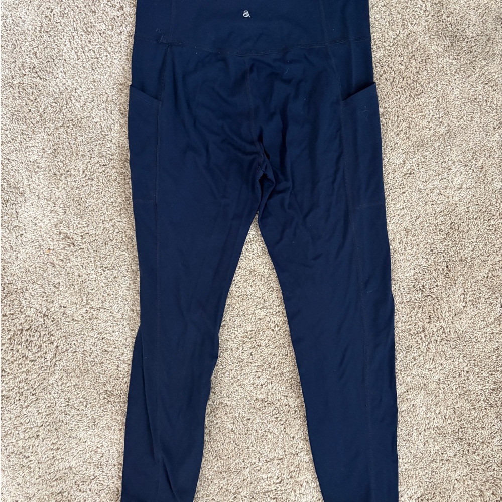 Lou & Grey Size M Navy High-Rise Leggings with Logo Waistband
